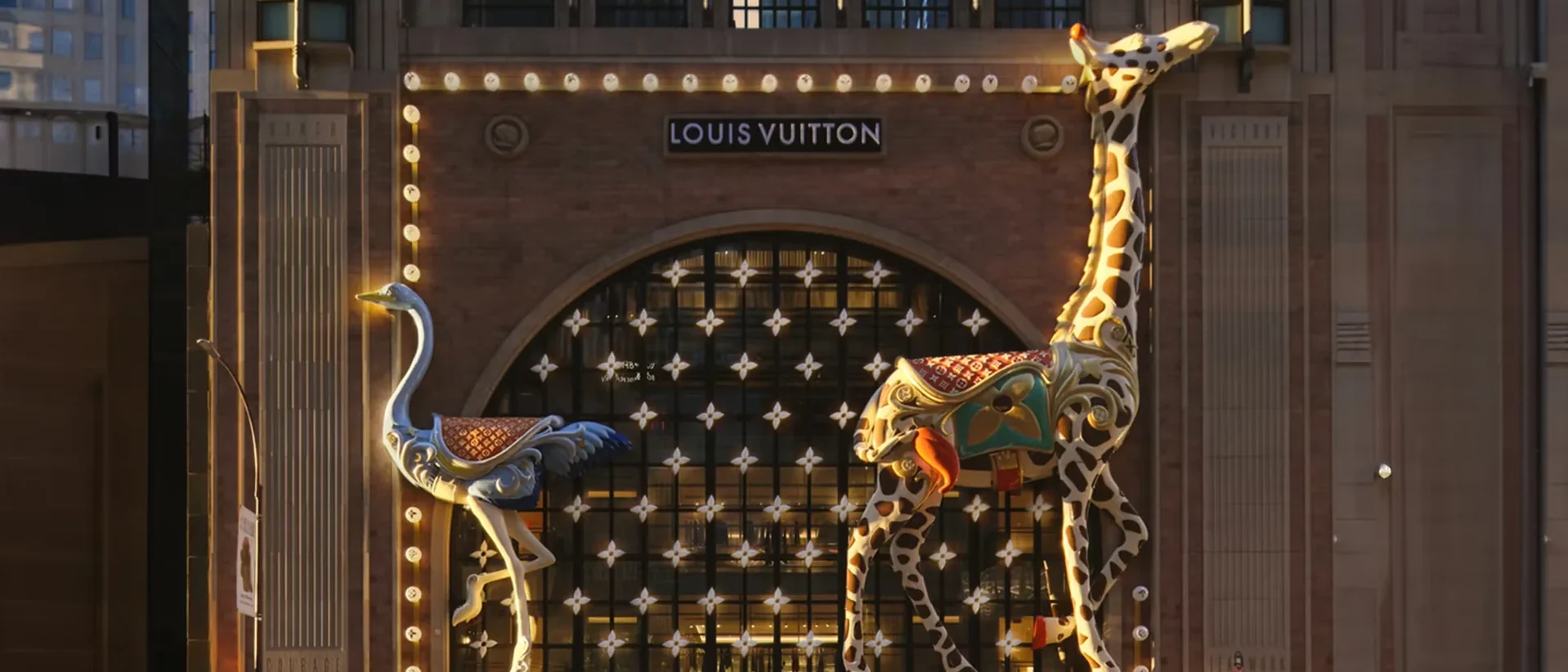 Luson Vutton Louis Vuitton – Luxe Bags & Fragrances