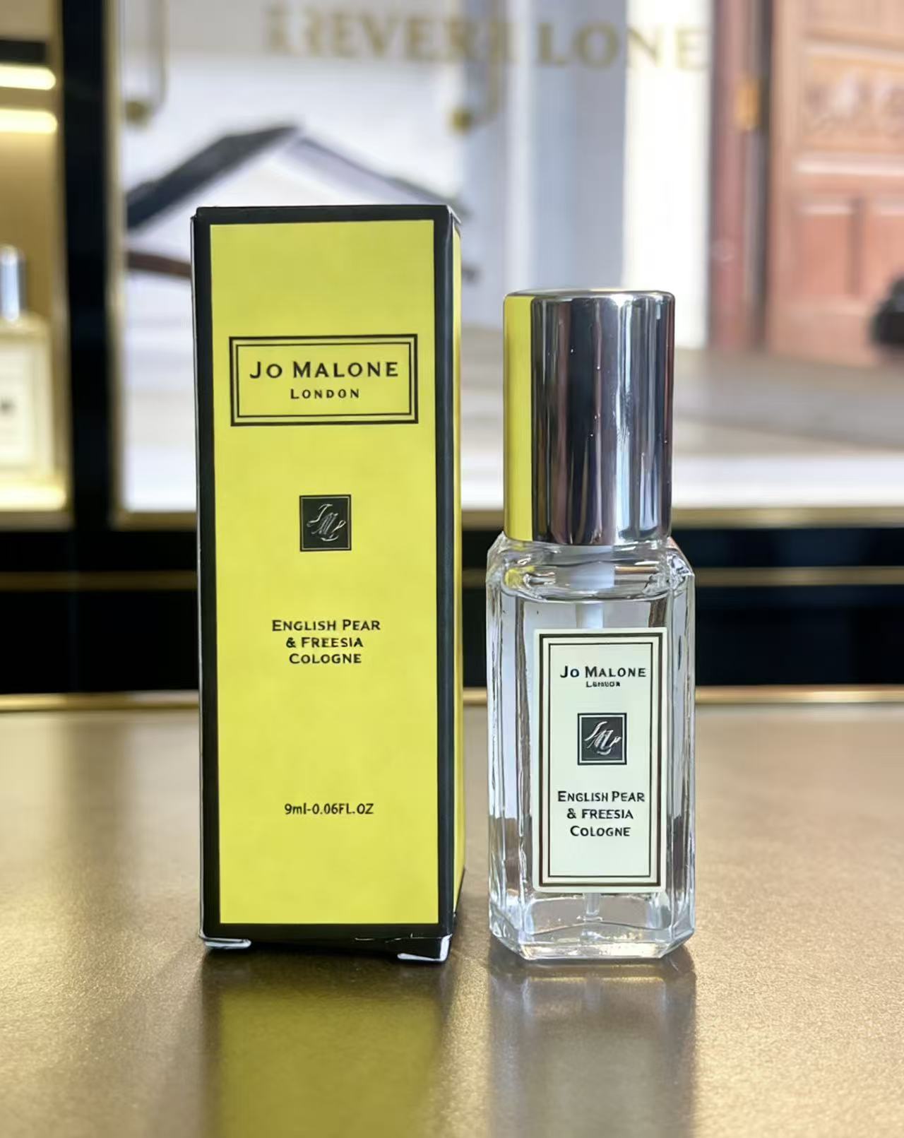 Jo Malone London English Pear & Freesia Cologne - Image 2