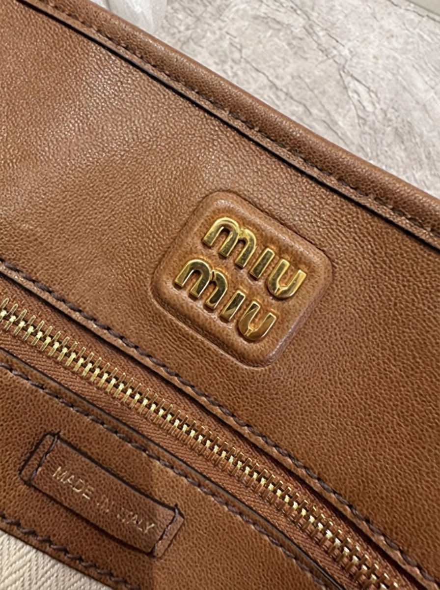 Aventure Nappa Leather Top-Handle Bag / Aventure Nappa Soft Leather Bag - Image 6