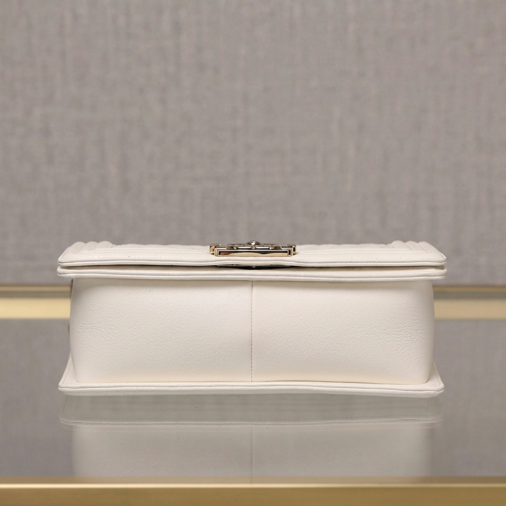 Chanel Boy Top Flap Bag - Image 4