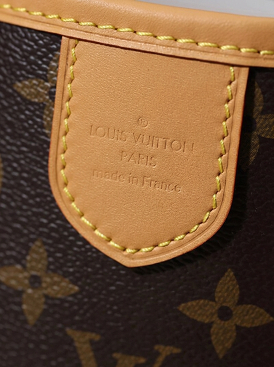 Graceful MM Hobo Bag - Image 6