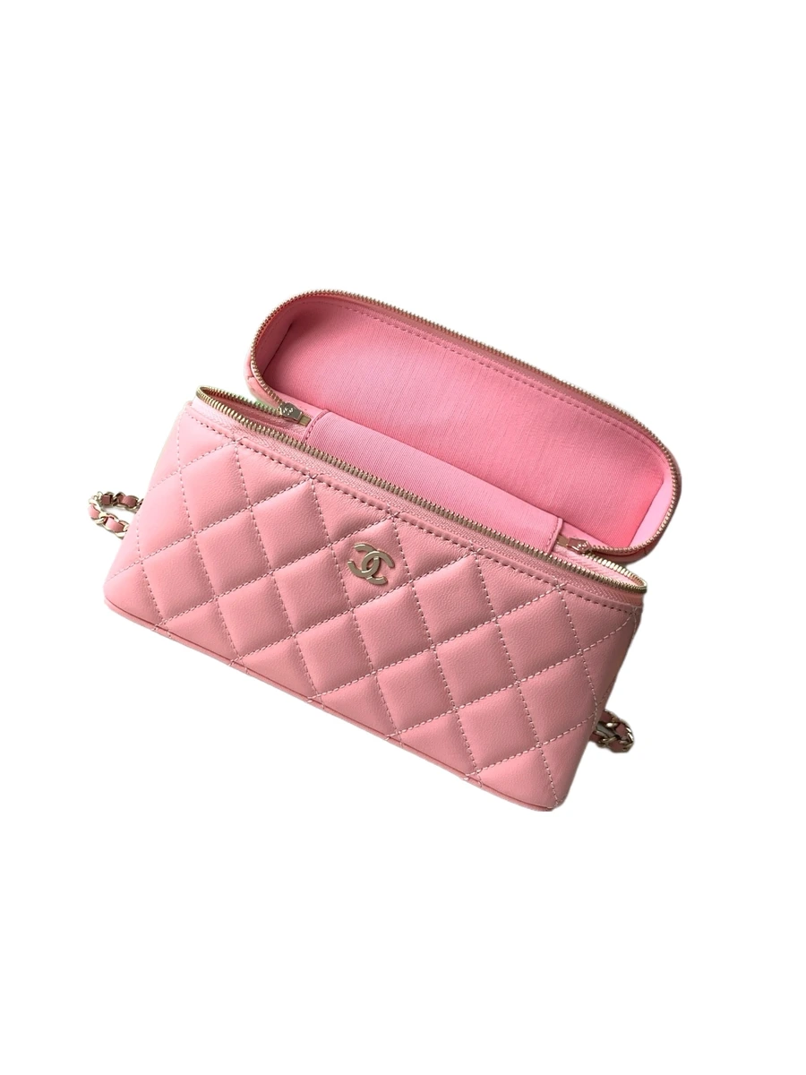 Chanel Vanity with Chain interior view